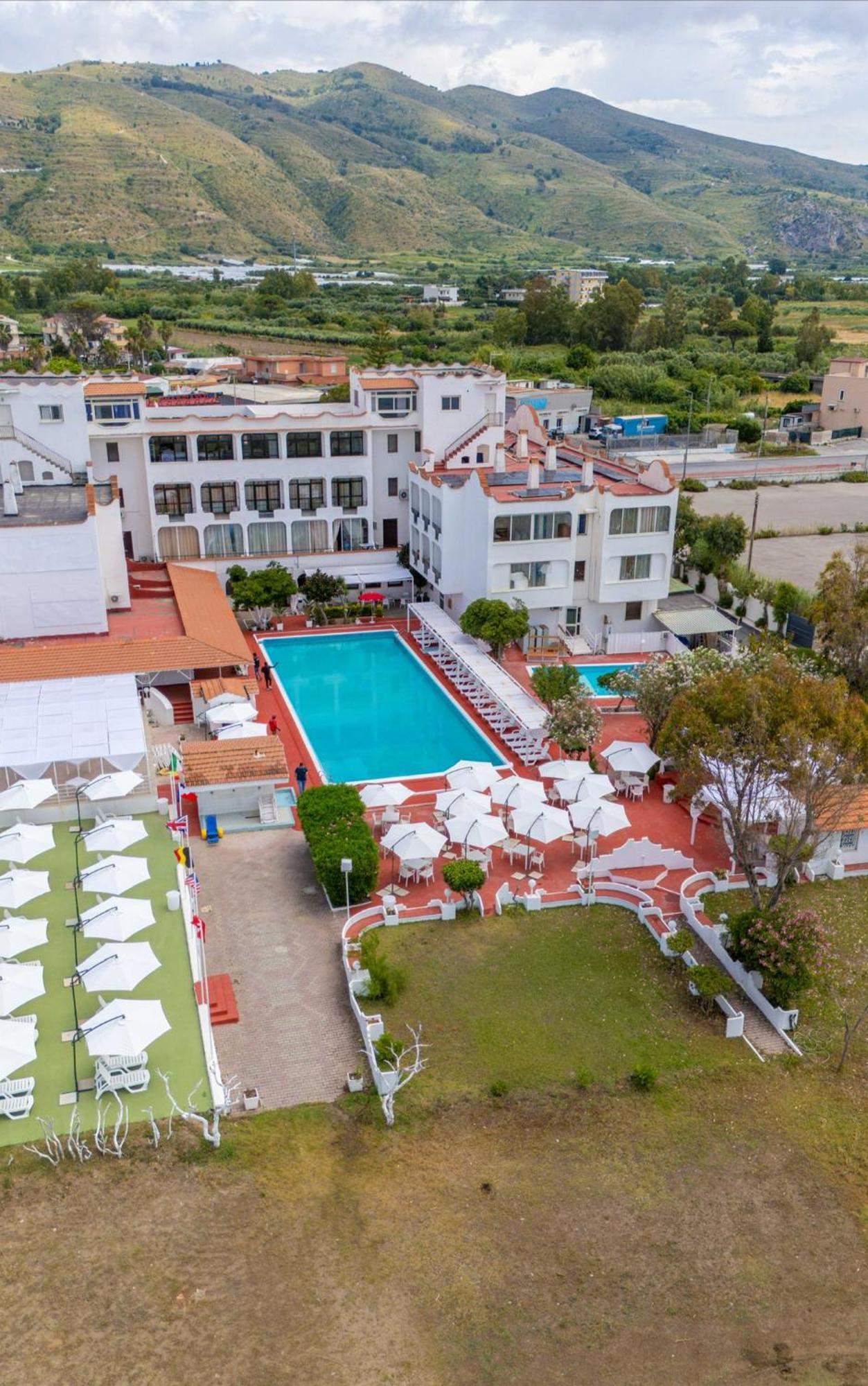 International Resort Mondragone Luaran gambar